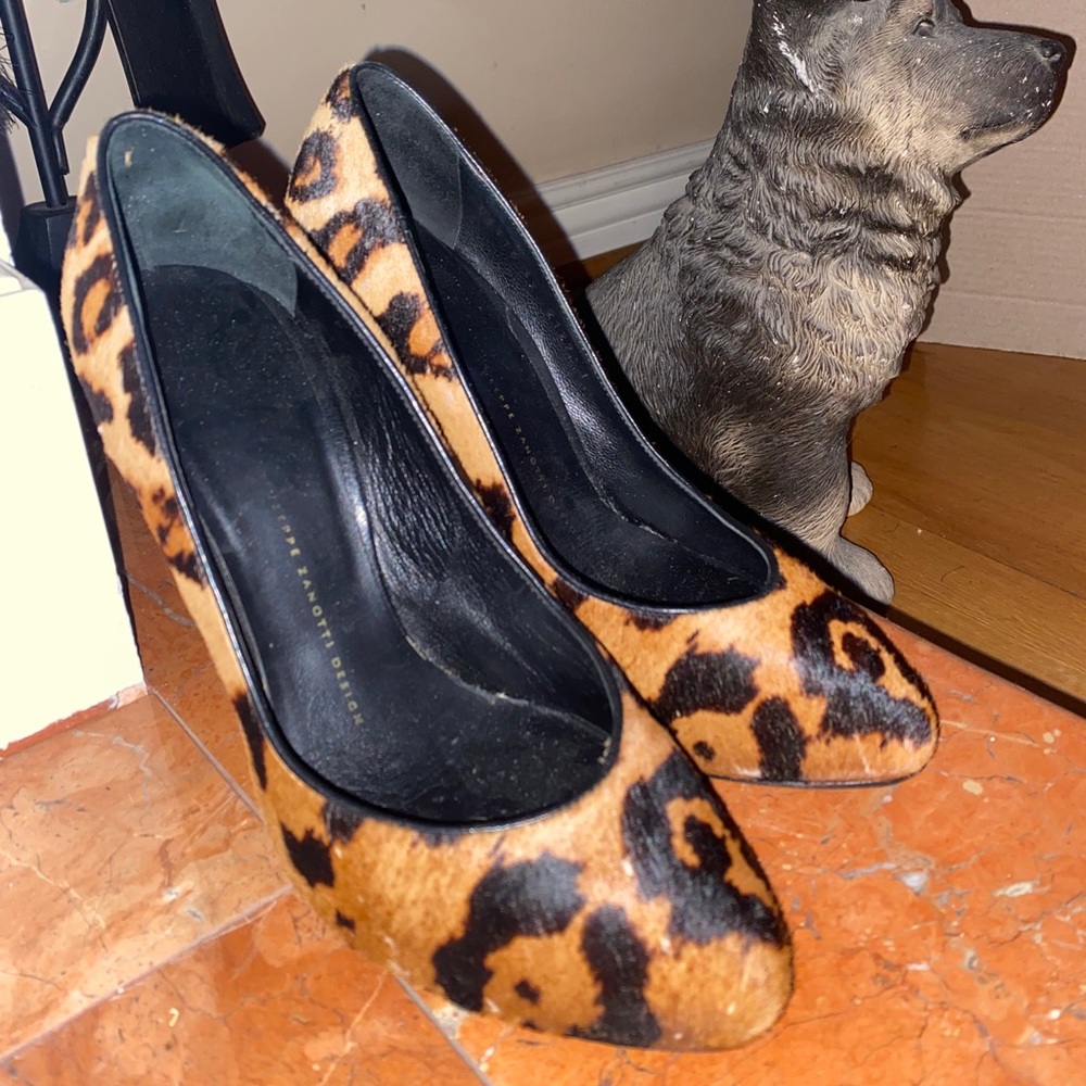 Giuseppe Zanotti Leopard print pumps